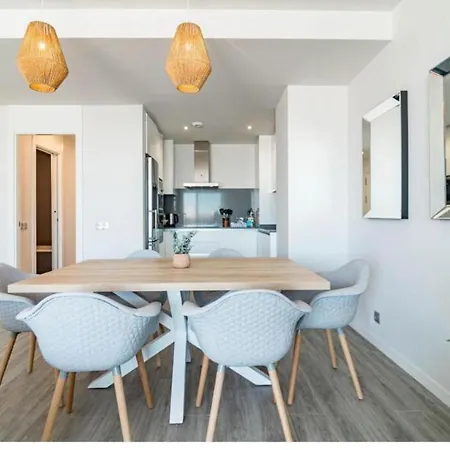 Deluxe In 3 Bedrooms