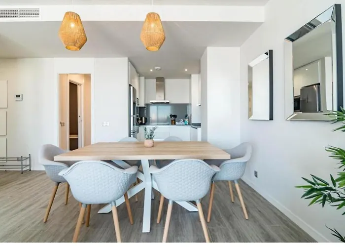 Deluxe In 3 Bedrooms