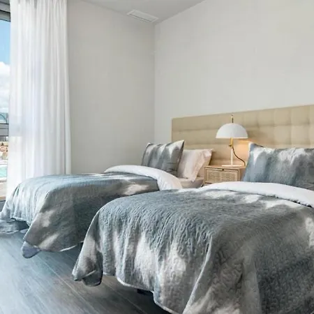 Deluxe In 3 Bedrooms Lejlighed *